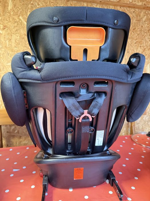 Столче за кола Chicco Unico