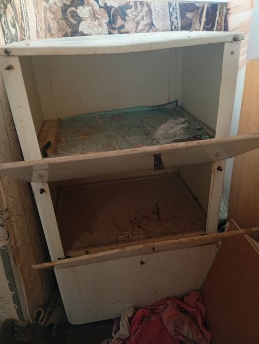 Продам шкаф железный.