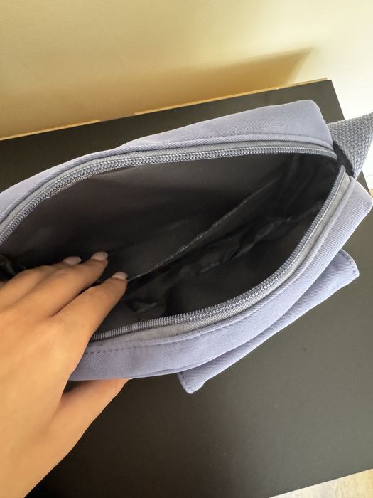 Чантичка с мече, синя