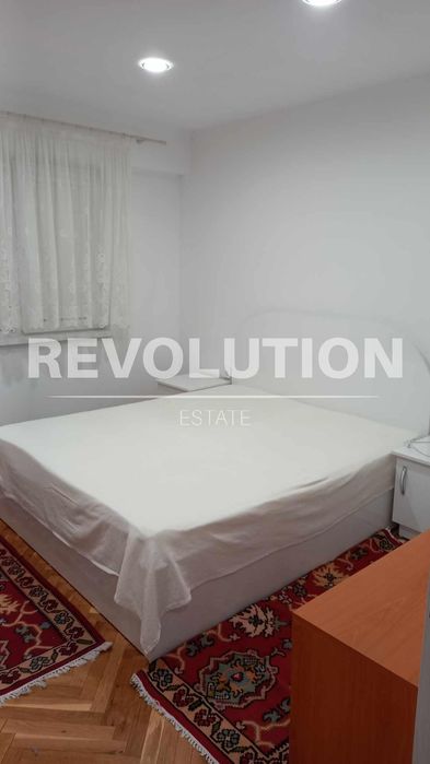 Дава се под наем Четиристаен апартамент в Варна, ХЕИ - 80 кв.м за 648.21 € - Снимка #4