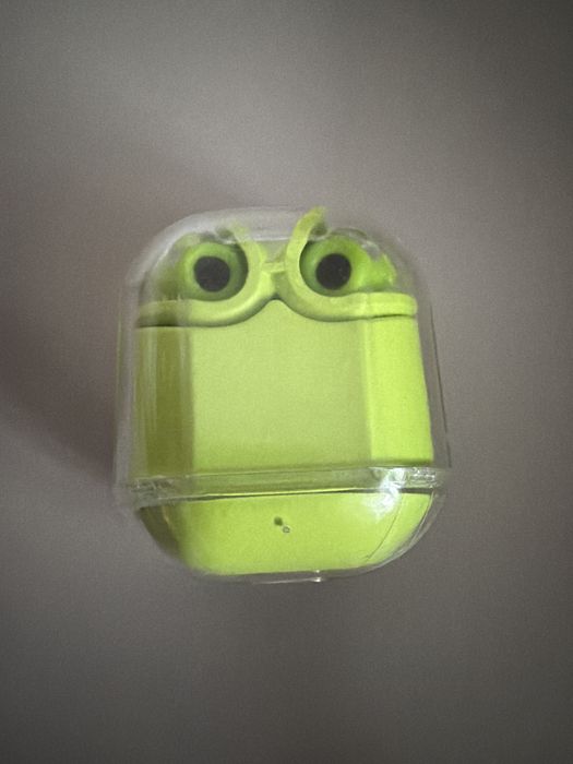 Bluetooth TWS наушники с кейсом и LED индикатором