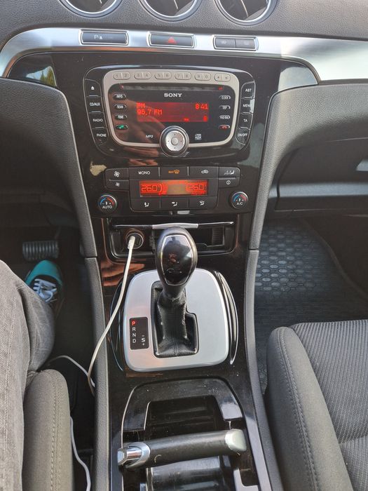 Vând ford Galaxy