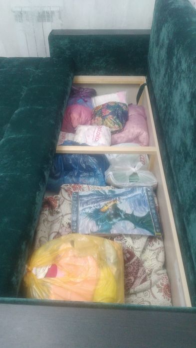 Продам диван в новом состоянии