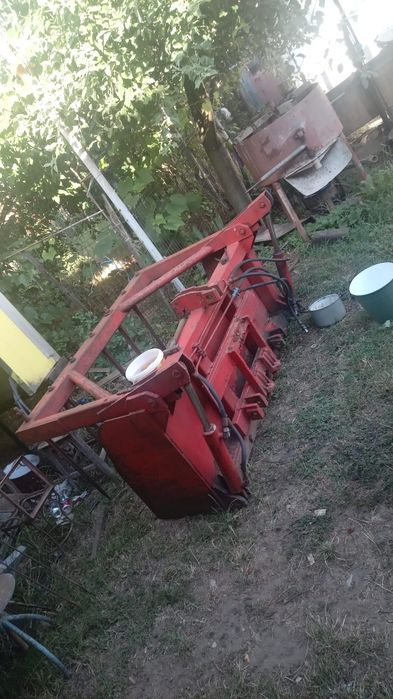 Furcă pentru gunoi sau baloti pentru minivola