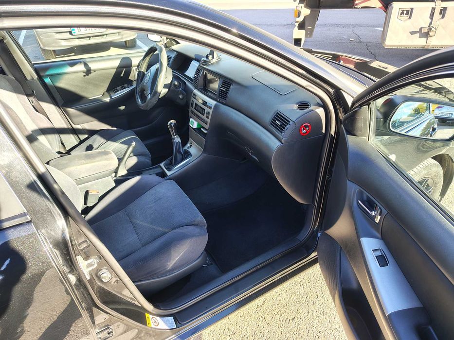 Toyota Corolla e120 hatchback