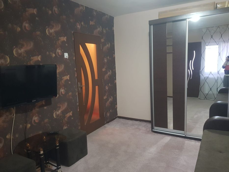 Inchiriez Garsoniera Etaj 2