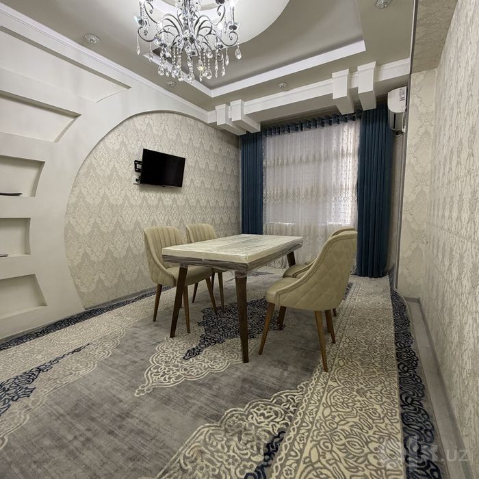 Продаеться квартира с парковкой 76кв.м