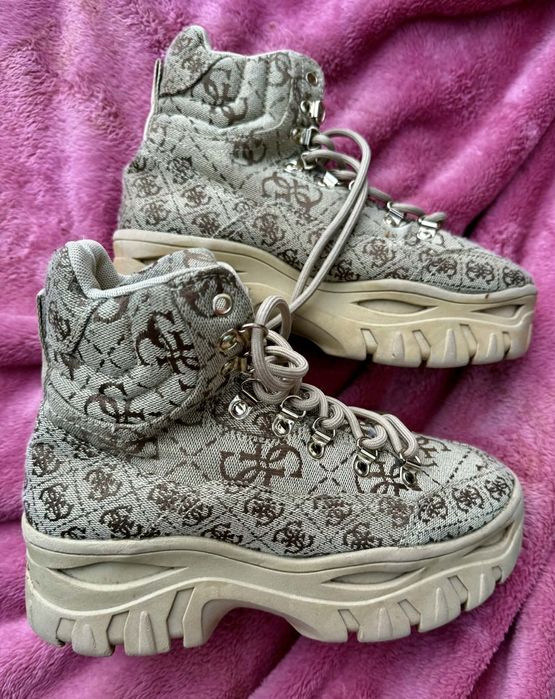 Guess оригинални дамски боти 37 номер