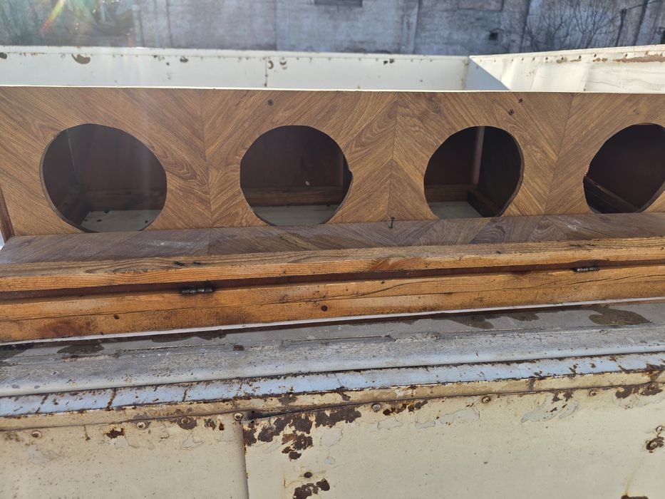 Гнездо для кур с яйцесборником