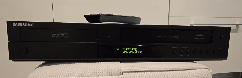 Video vhs si dvd recorder samsung