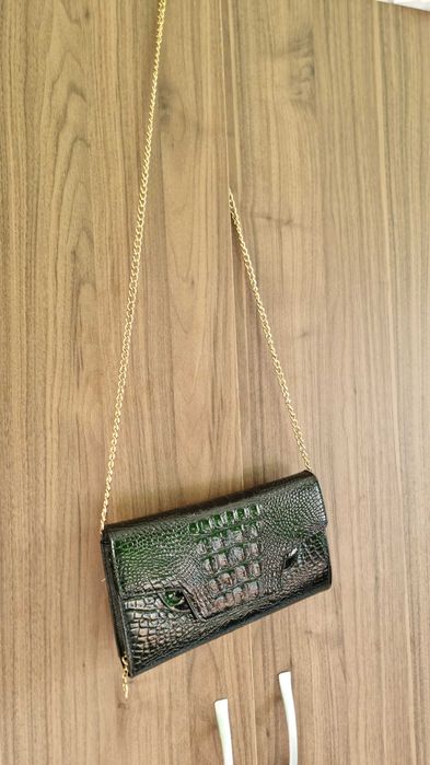 Чисто нова дамска чанта