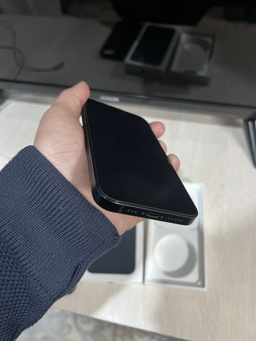 Продам айфон 13 90акб