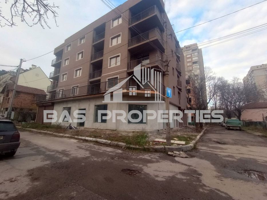Продава се Двустаен апартамент в София, Разсадника - 70 кв.м за 1181 €/кв.м - Снимка #11