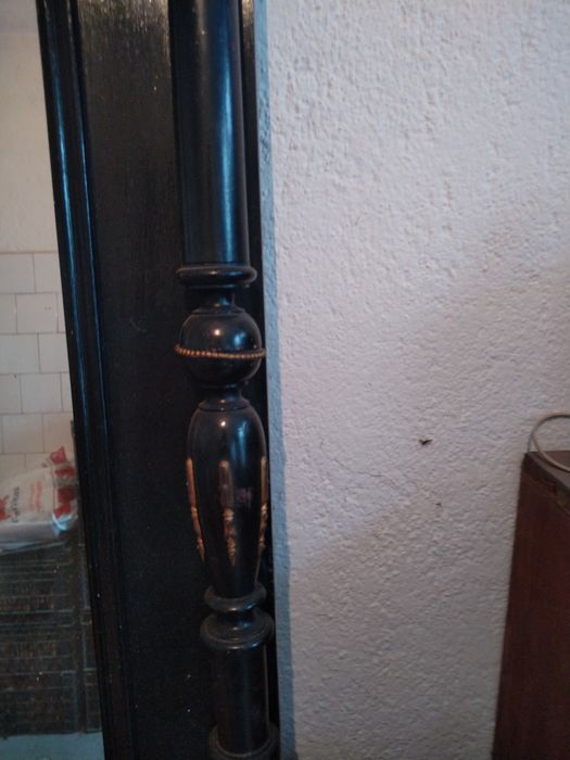 Продавам масивно огледало в стил Макард 19 ти век