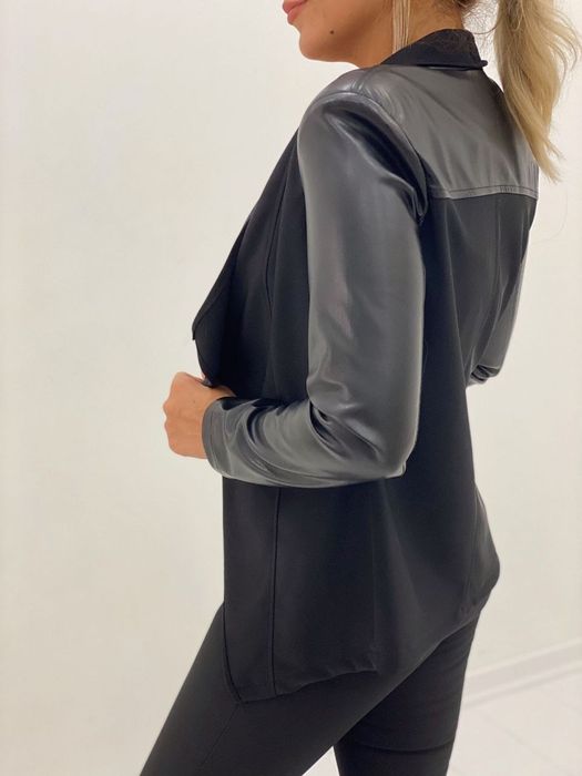 Жакет с кожаными вставками