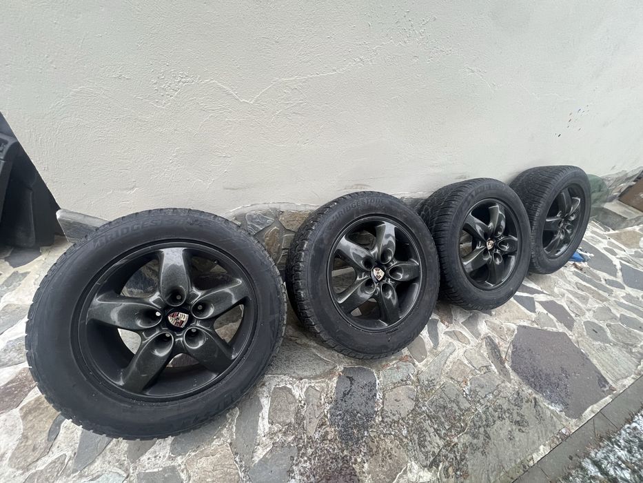 255/55R 18 Jante cu anvelope iarna 5* 130 18*