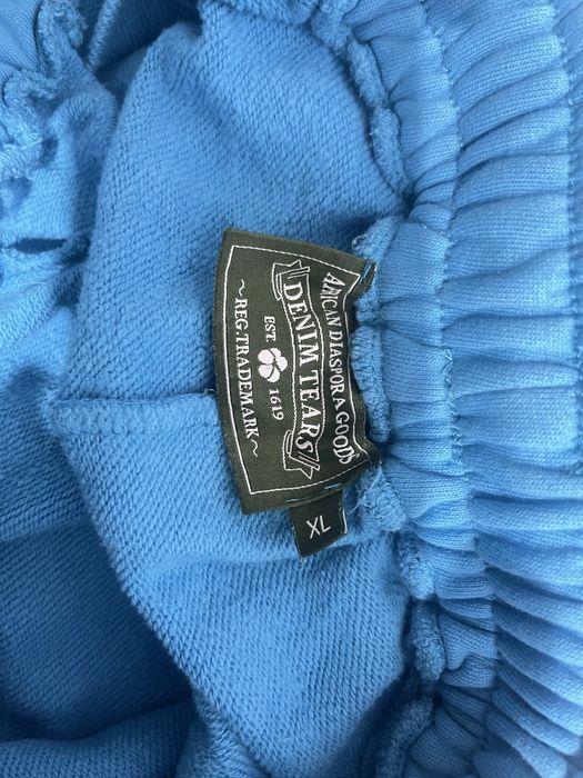 Pantaloni scurti denim tears