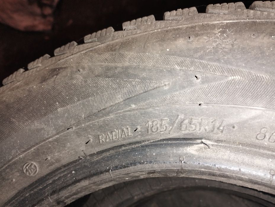 Продам срочно зим резины 14