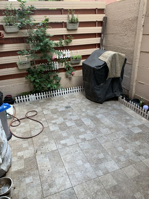 Inchiriez casa insiruita 3 camere, P+1+M, Popesti Leordeni centru