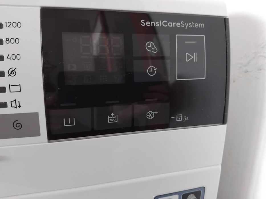 Пералня Electrolux, 7 kg, 1200 об./мин., на 5 години