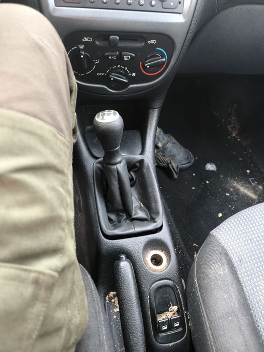 Пежо 206 На части 1,4 бензин