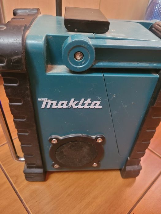 Boxa de santier makita bmr100
