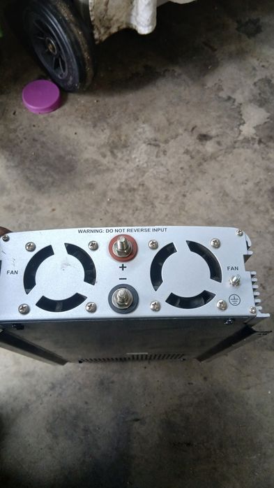 Инвертор 12v-240v