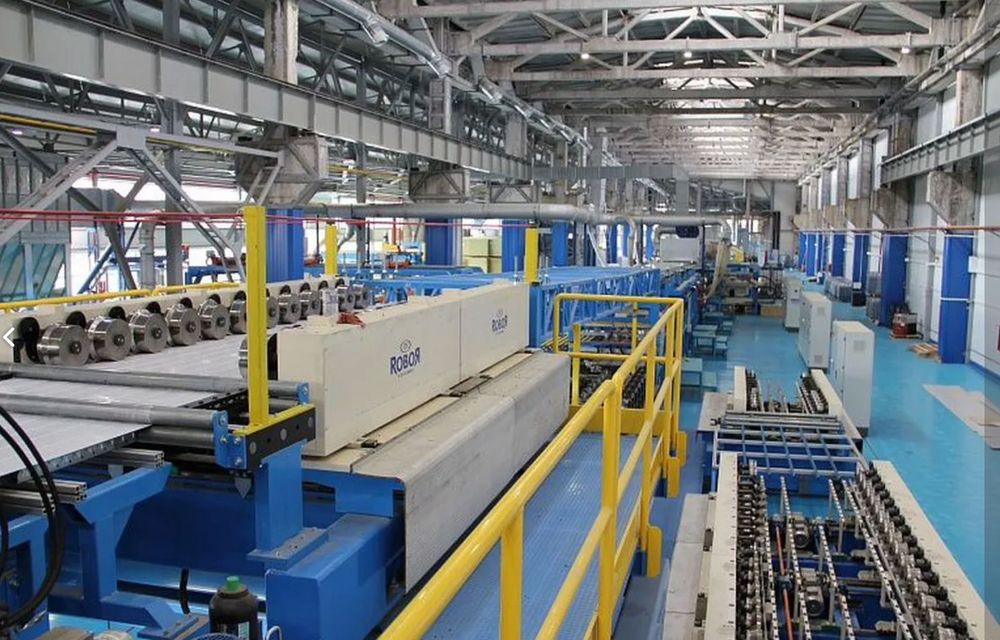 Сэндвич-панели стена и кровля от 300м2.