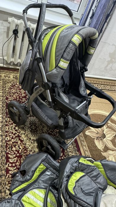 Коляска в очень хорошем состоянии