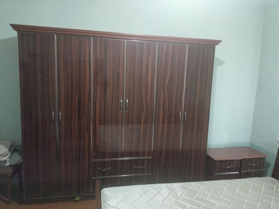 Spalniy mebel garderob trimo