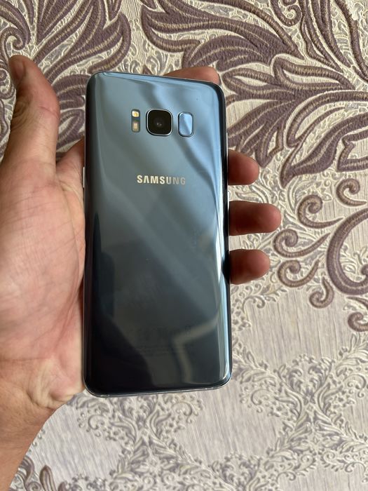 Samsung S8    64/4
