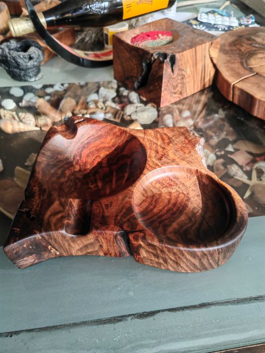 Пепелник за пури с място за чаша