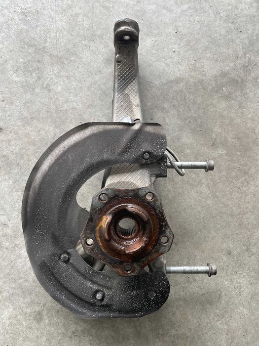 Fuzeta dreapta fata Porsche Panamera 4x4 cod 970341158