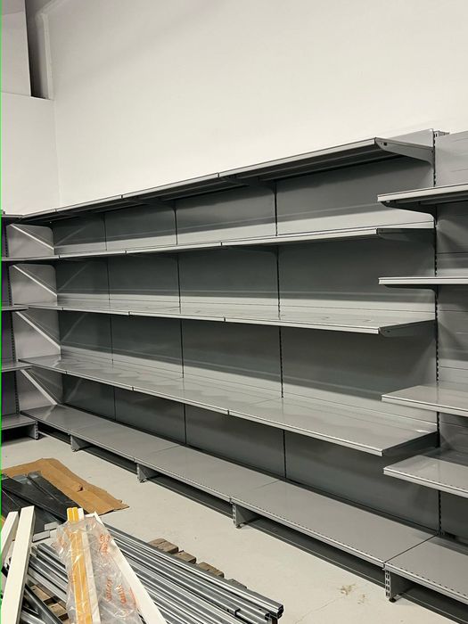 Rafturi Metalice Showroom Constanța