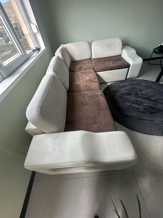 Ъглов Диван със зона за сън