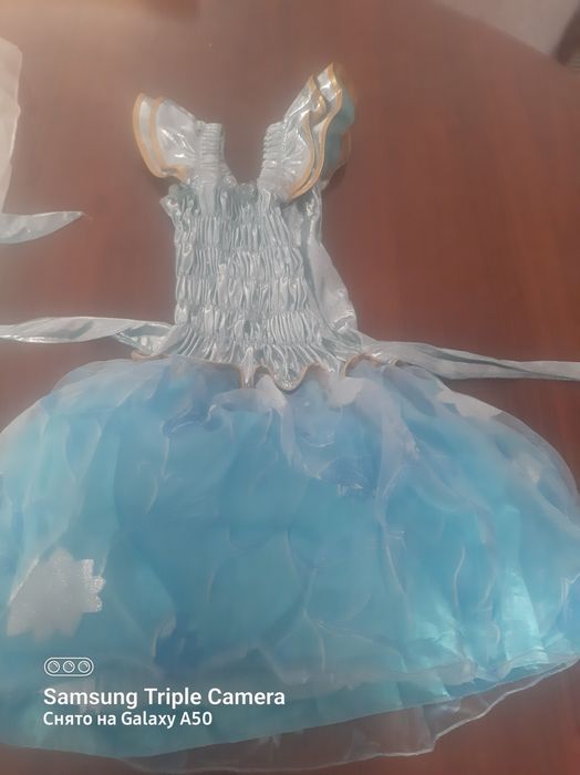 Продам детские платья