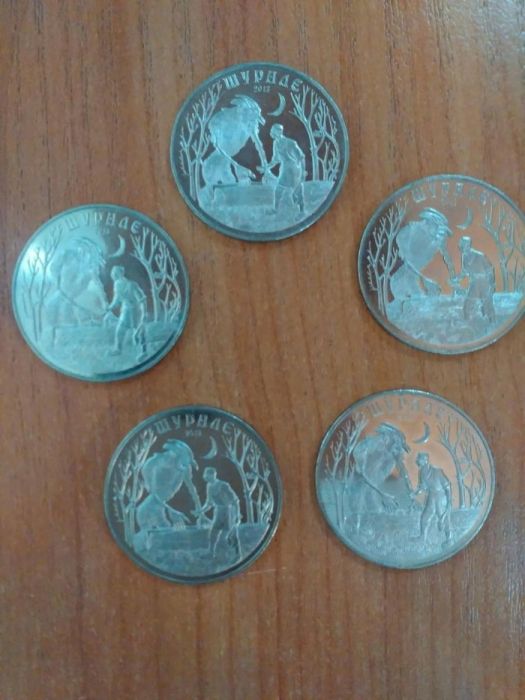 Продам коллекционные монеты