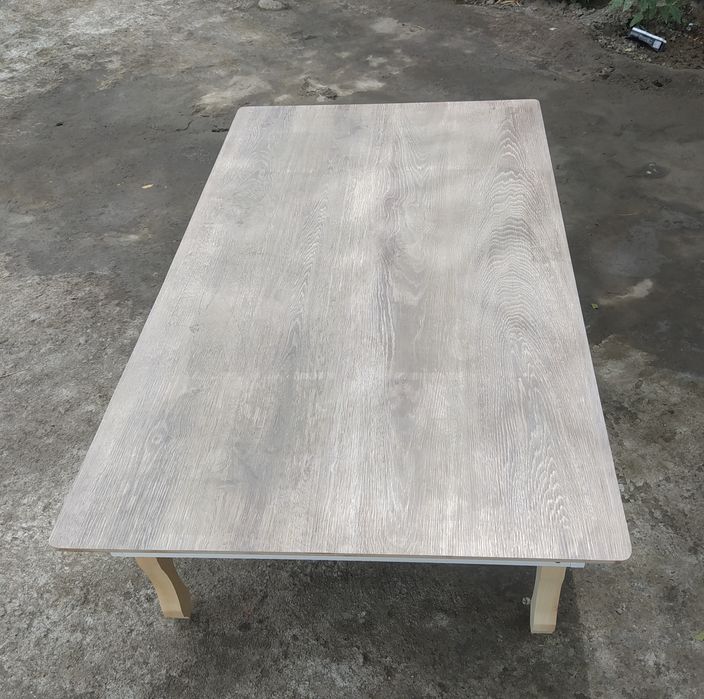 Xontaxtalar bor mexmonxona va oshxona uchun