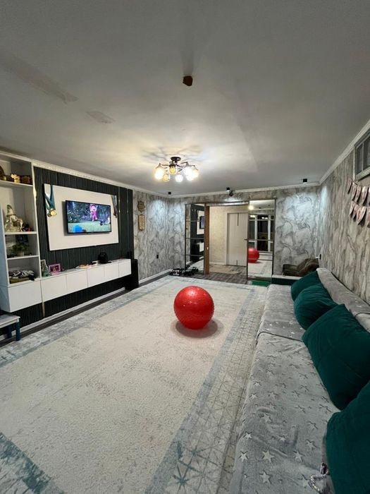 Продаю 3-х комнатную квартиру