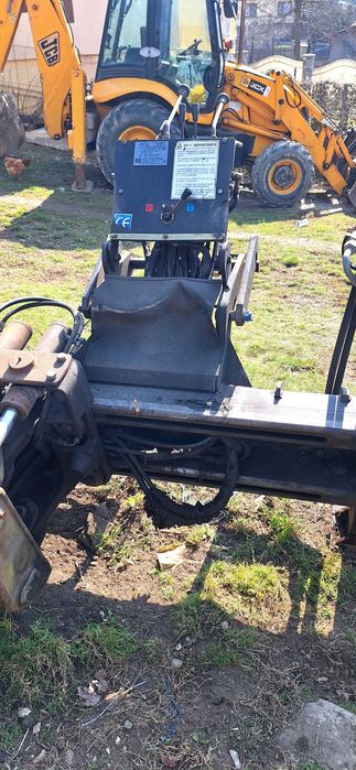 brat de excavat pentru miniincarcator