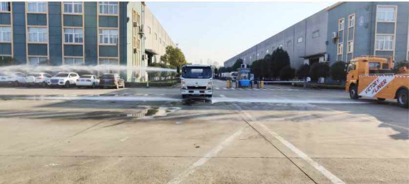 HOWO 4*2 Suv tashish mashinasi