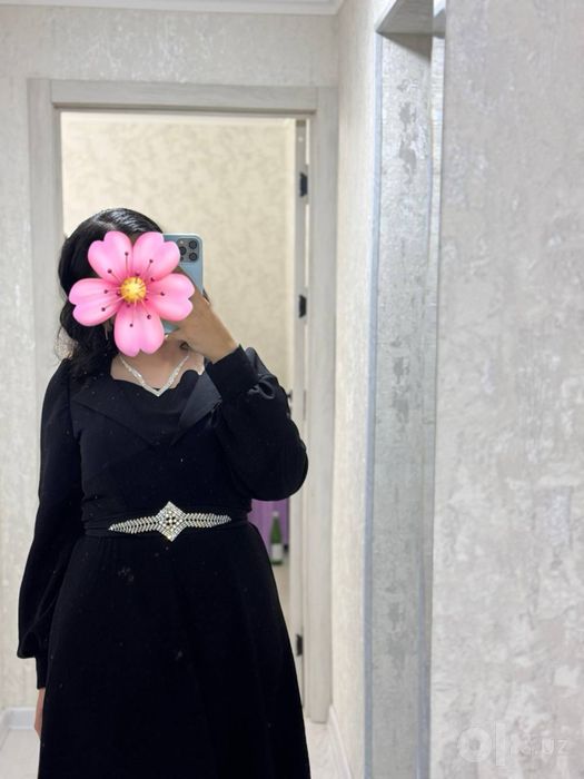 Вечернее чёрное платье
