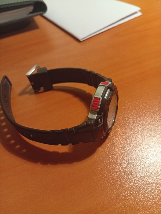 Часовник дигитален QQ