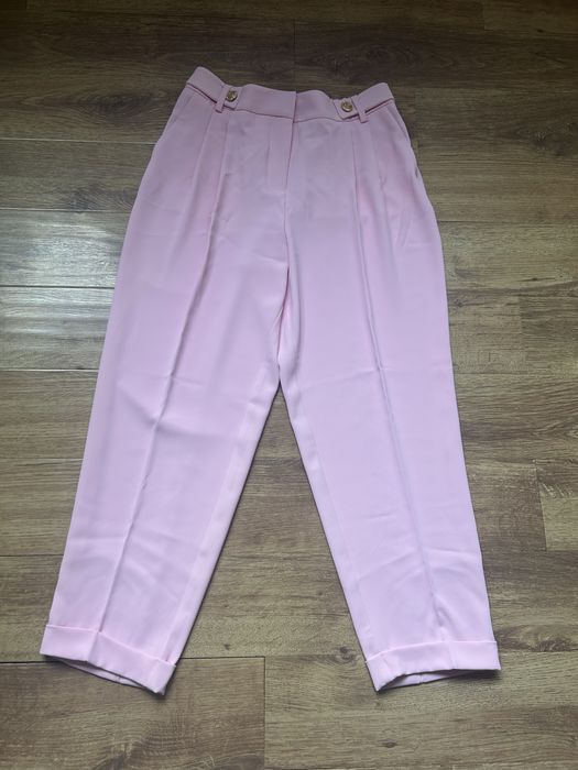 Скъсен панталон на Lynne