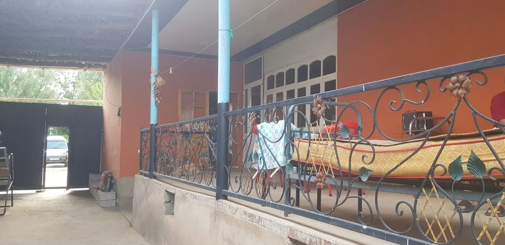 Bo'stonliq tumani, Soyliq qishlog'ida Uy sotiladi