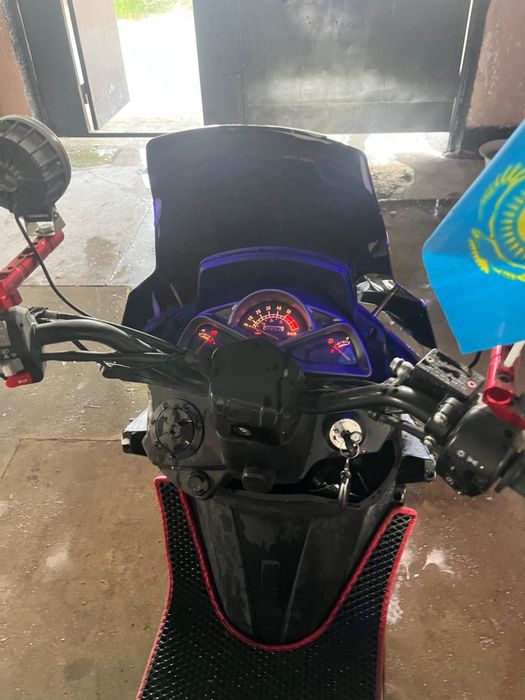 Мопед скутер макси