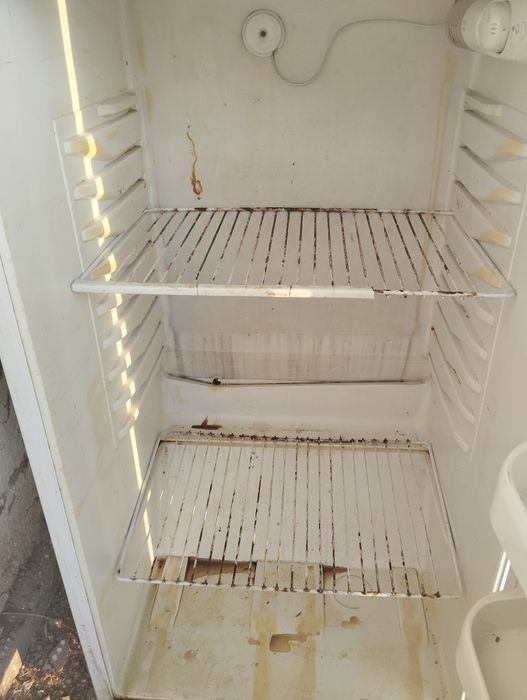 Холодильник надо фрион залить