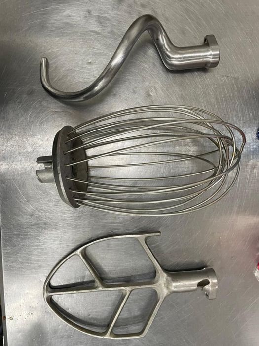 Продам тестомес 5 кг