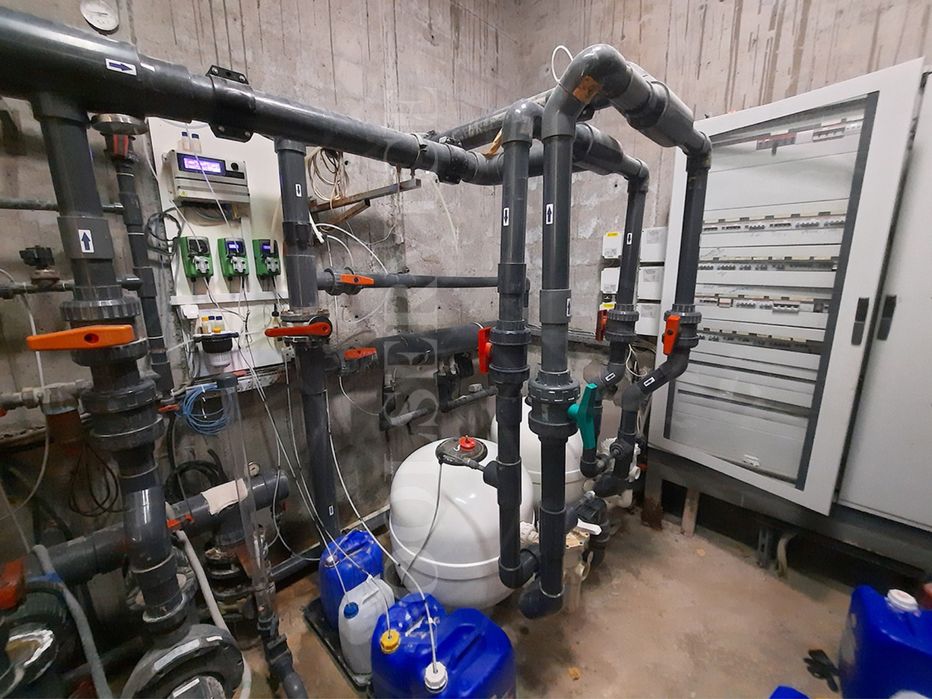 Обслуживание бассейнов