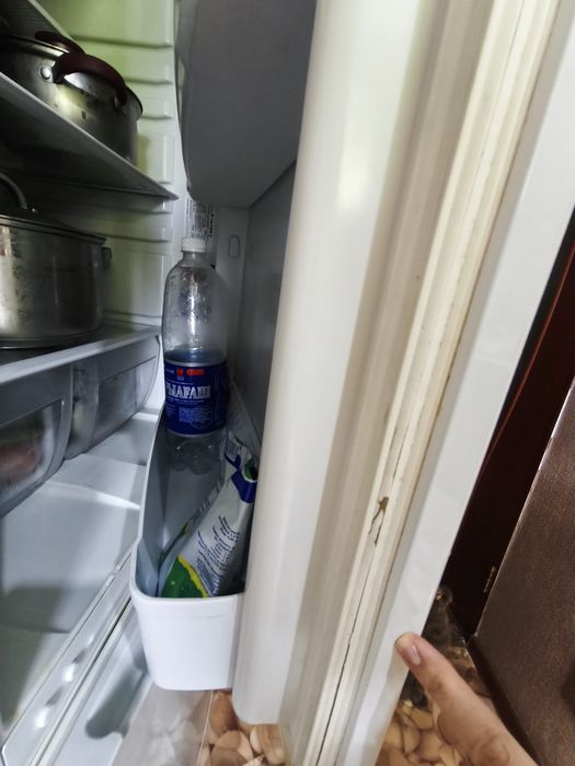 Продам холодильник Indesit